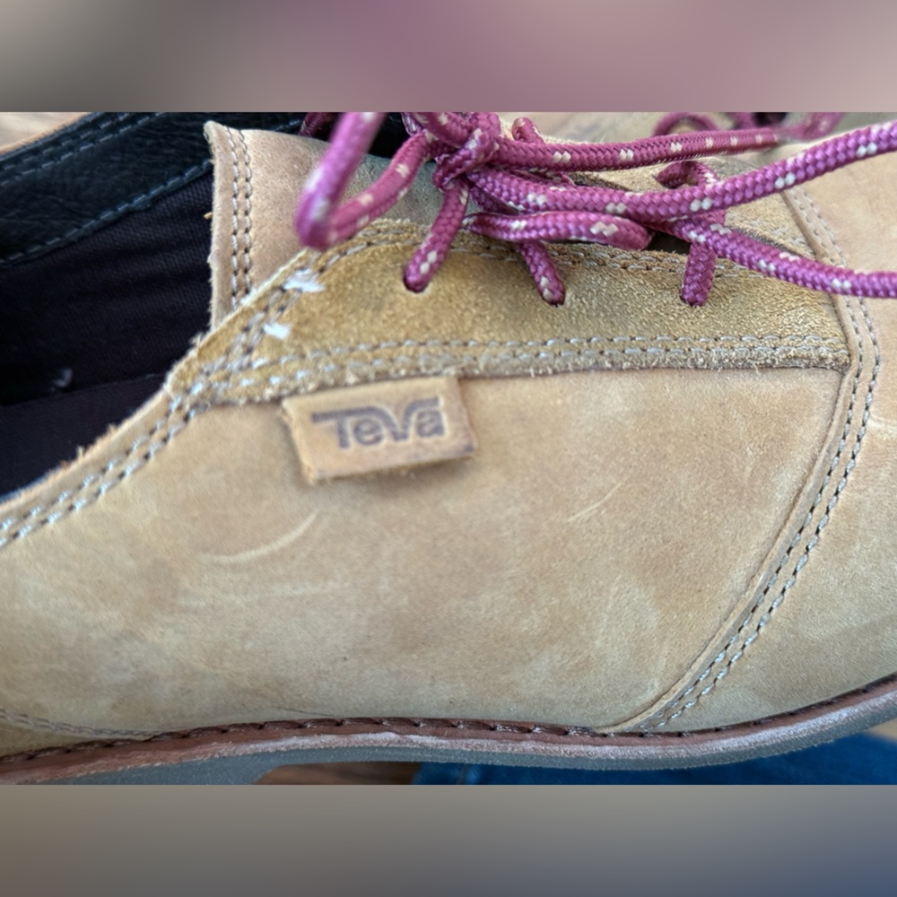 Teva De La Vina Dos Shoes - Size 7 - Picture 9 of 9